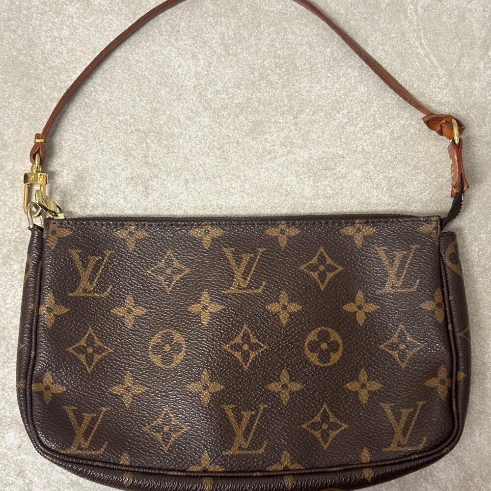 Louis Vuitton Pochette Accessory Pouch Brown Leather